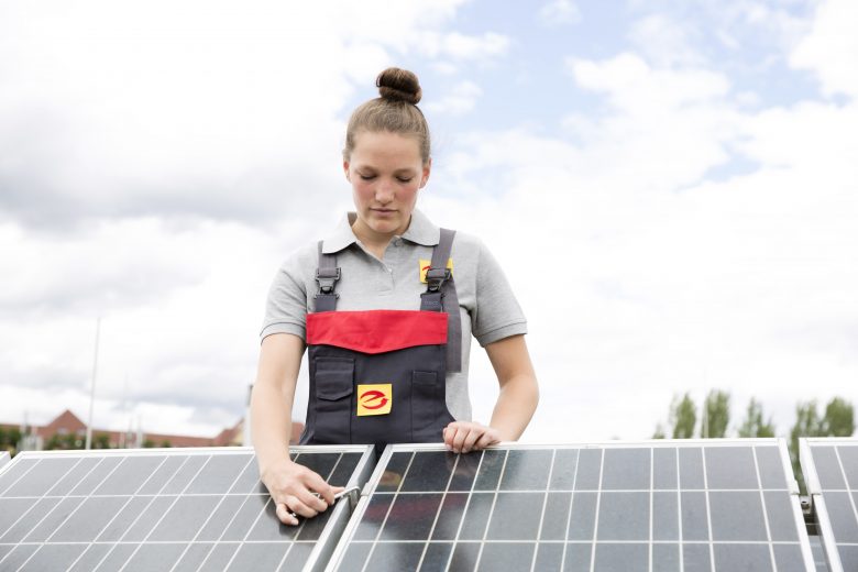 Noch vor dem Sommer: Effizienz von Photovoltaikanlagen sicherstellen